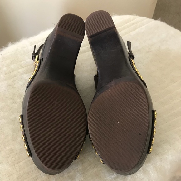 Michael Kors Gold-studded Brown Leather Wedge, 7.5 - Picture 7 of 8